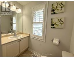 8 Church View Avenue, Markham, ON L6C0L6 Photo 13