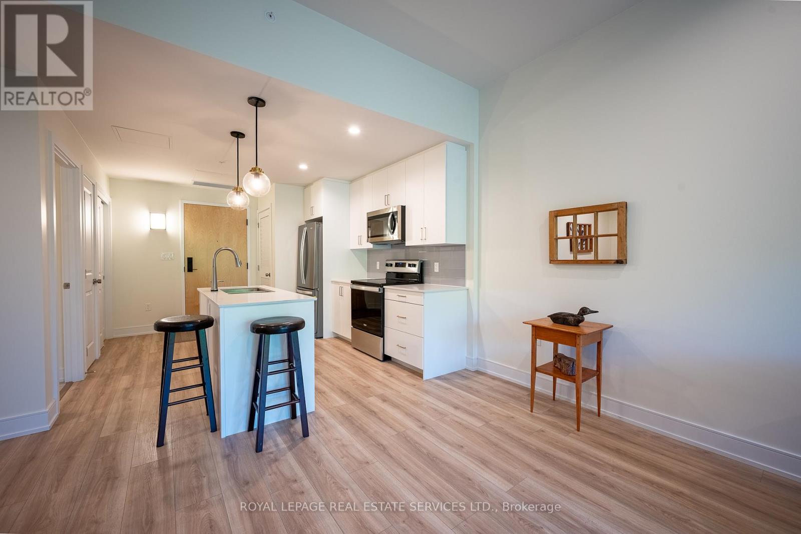 #314 121 MARY STREET - 9