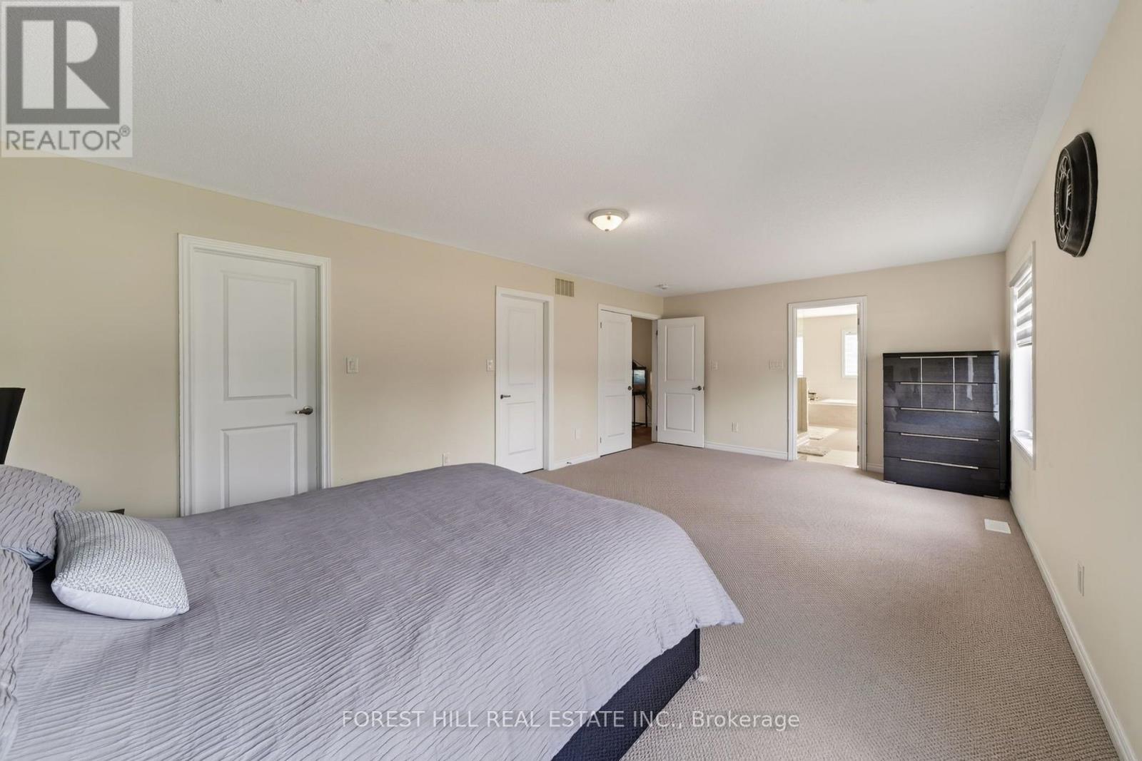 37 RUGMAN CRESCENT - 19