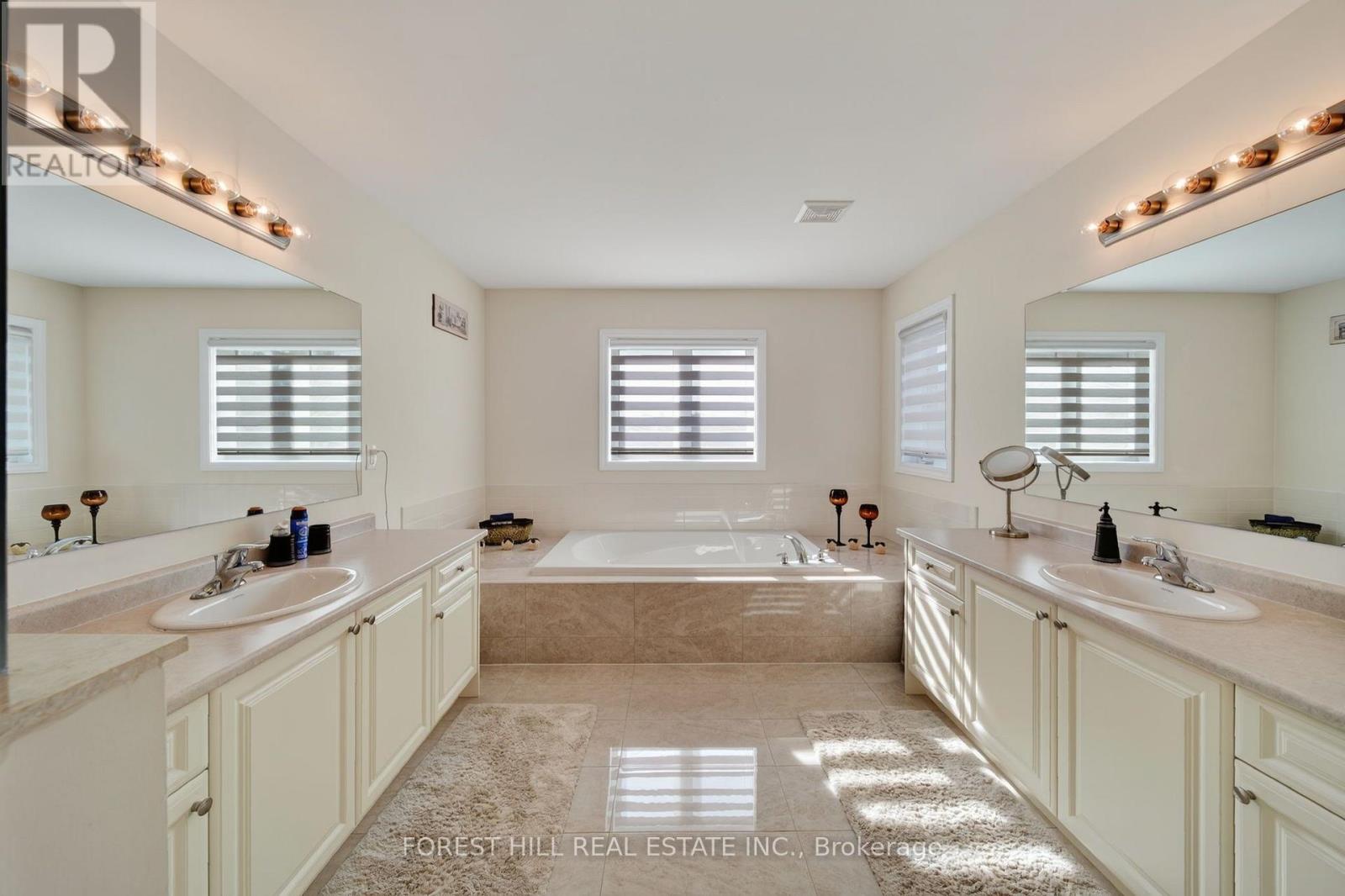 37 RUGMAN CRESCENT - 20