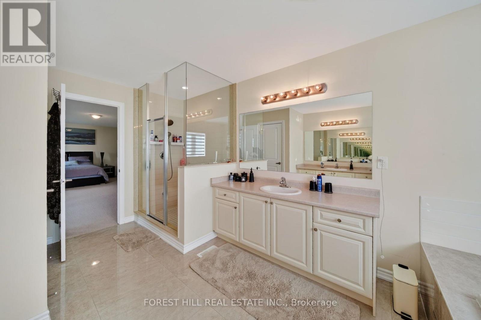 37 RUGMAN CRESCENT - 21