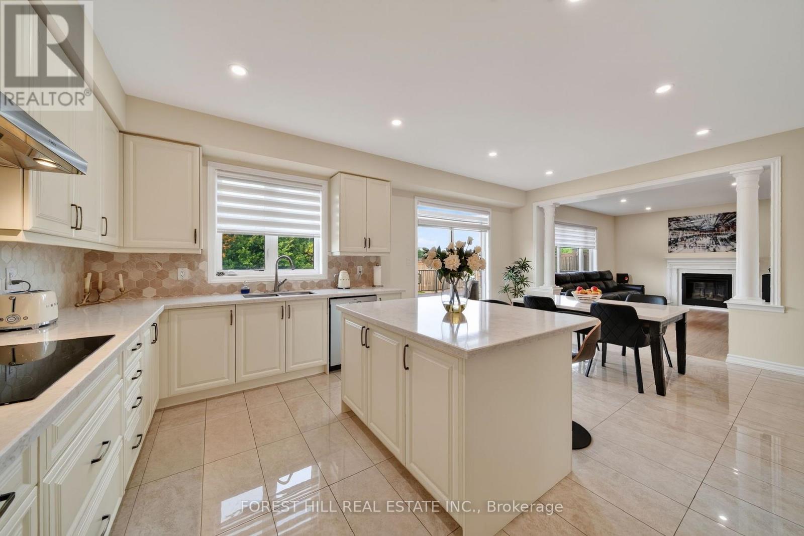37 RUGMAN CRESCENT - 9