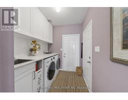 37 Rugman Crescent, Springwater, ON L9X2A2 Photo 15