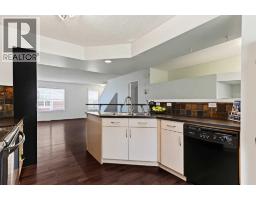 4pc Bathroom - 3240 New Brighton Gardens Se, Calgary, AB T2Z0A3 Photo 7
