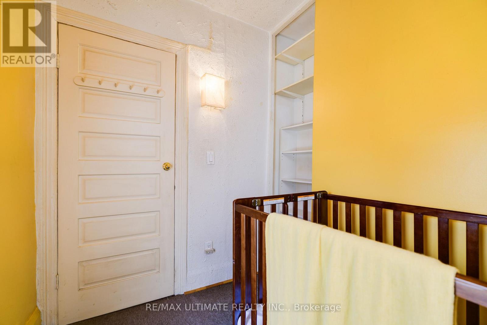 251 BOON AVENUE - 20