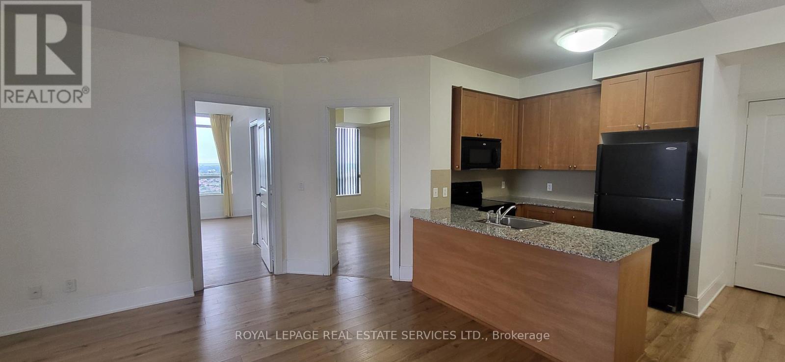Photo of 330 Burnhamthorpe Road