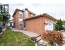 25 Carabram Court, Brampton, ON L6X4M2 Photo 12