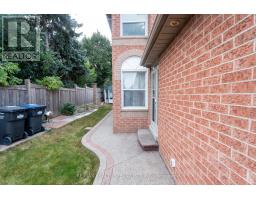 25 Carabram Court, Brampton, ON L6X4M2 Photo 13