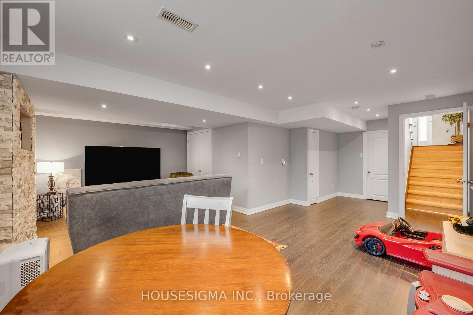 35 PALACEBEACH TRAIL - 23