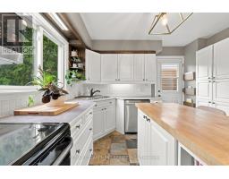 19 Hillsdale Court, Hamilton, ON L9H6H1 Photo 12