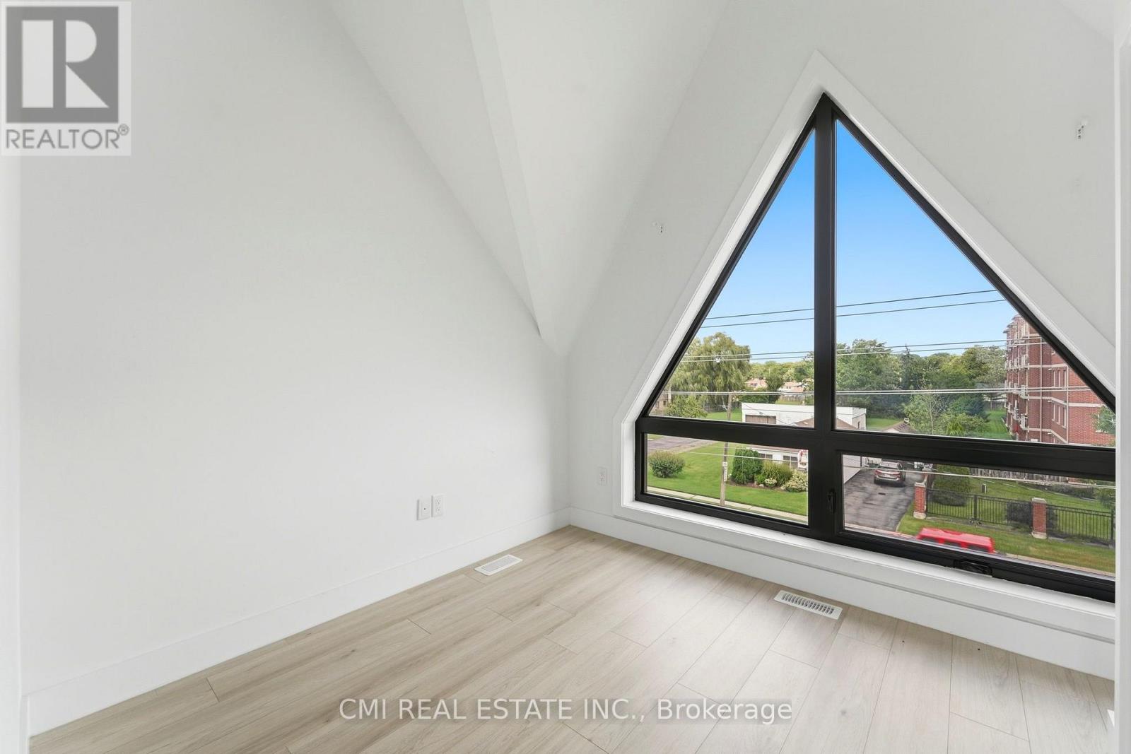 #302 7277 WILSON CRESCENT - Image 21