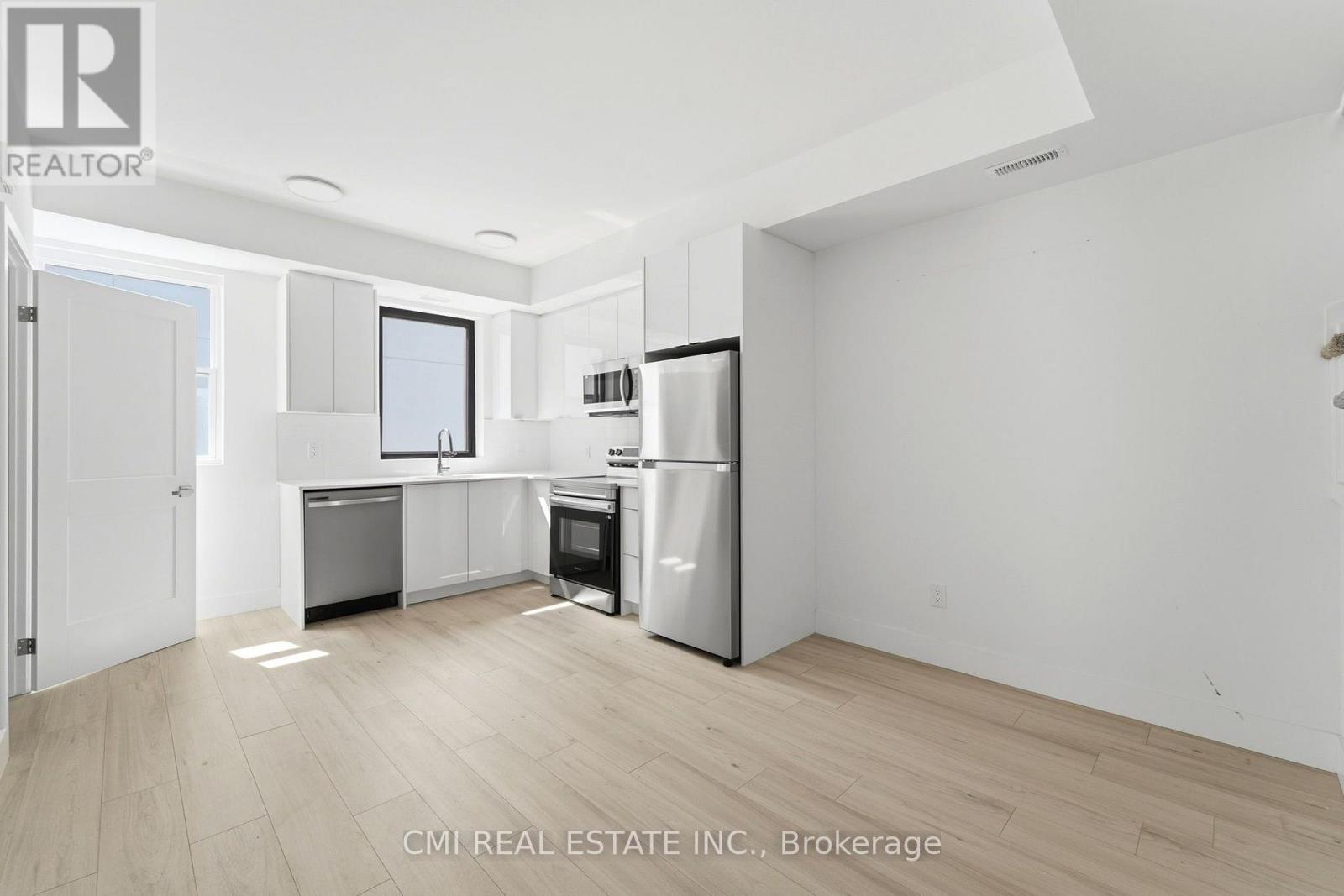#302 7277 WILSON CRESCENT - 6