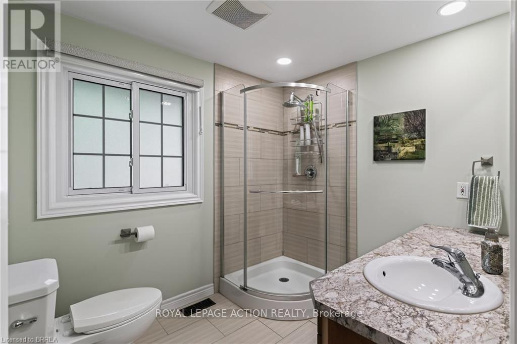 42 ROBINSON AVENUE - Image 24