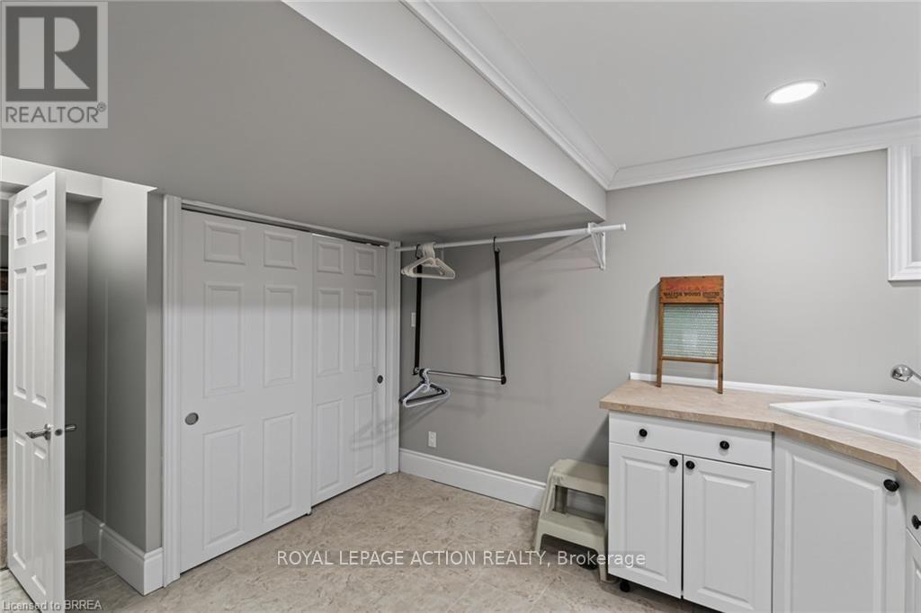 42 ROBINSON AVENUE - Image 37