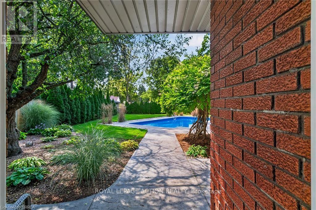 42 ROBINSON AVENUE - Image 40