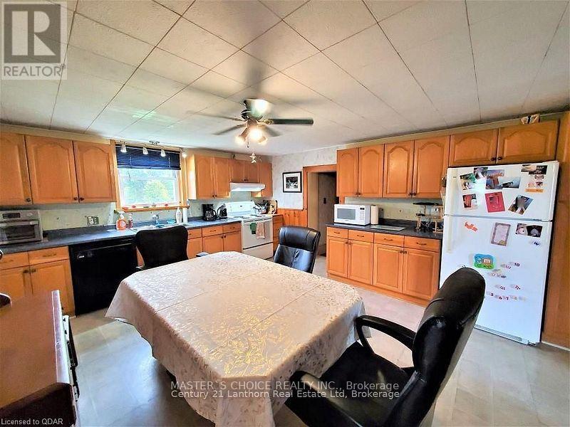 381 SQUIRE ROAD - 10