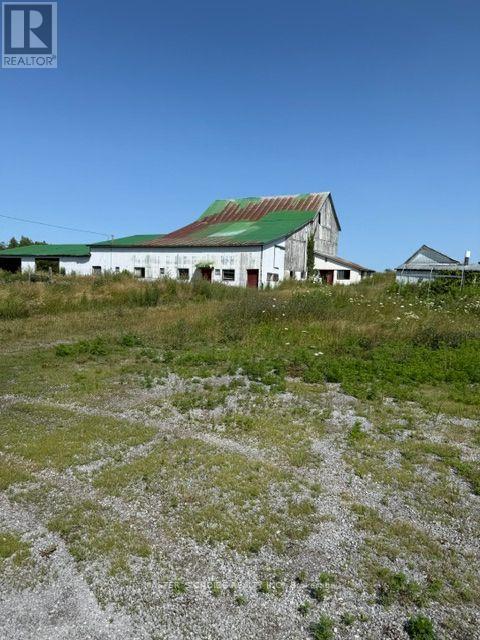 381 SQUIRE ROAD - 2