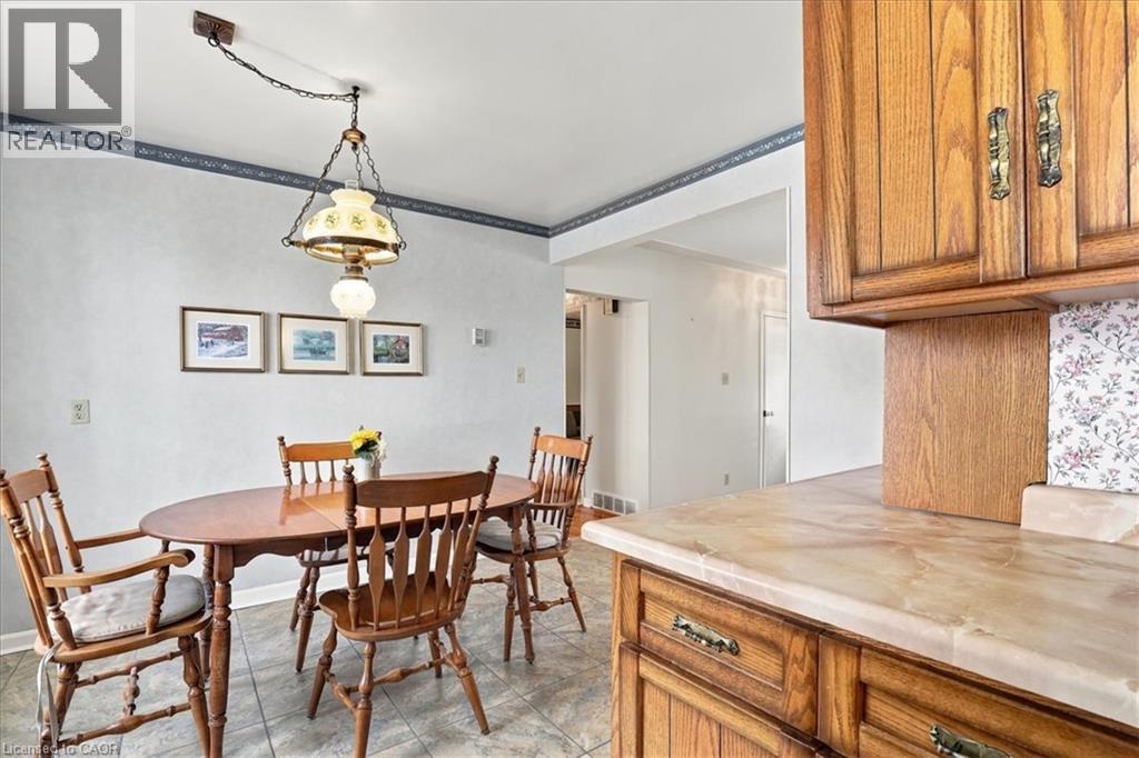 1054 UNION Street - 12