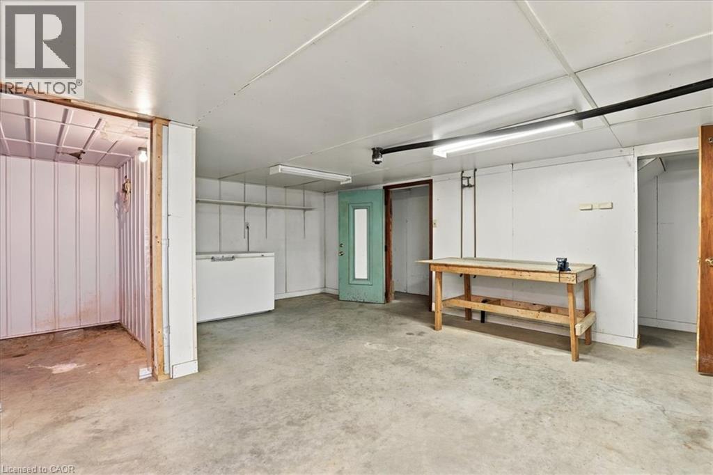 1054 UNION Street - 27