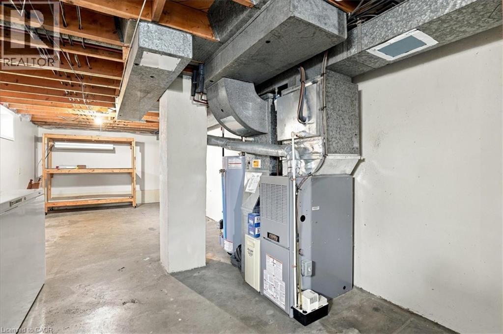 1054 UNION Street - Image 30