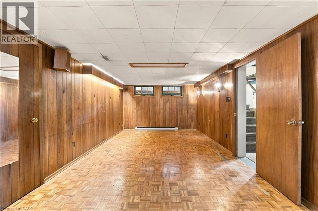 1054 UNION Street - 32