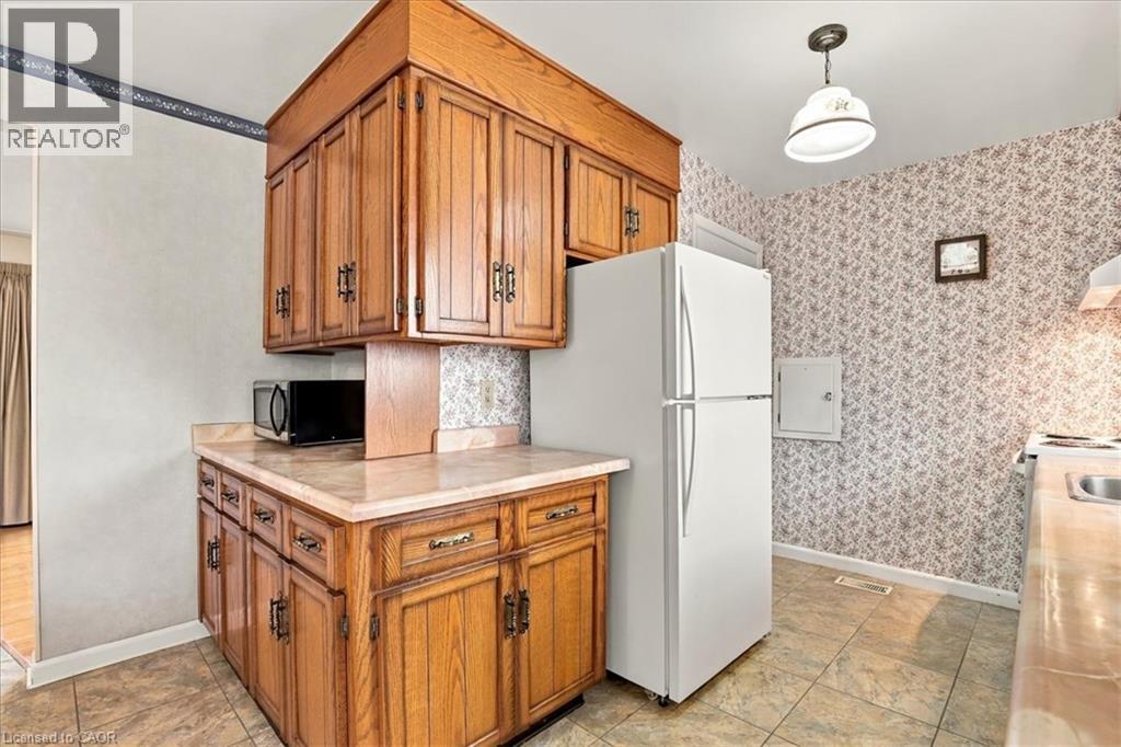 1054 UNION Street - 9
