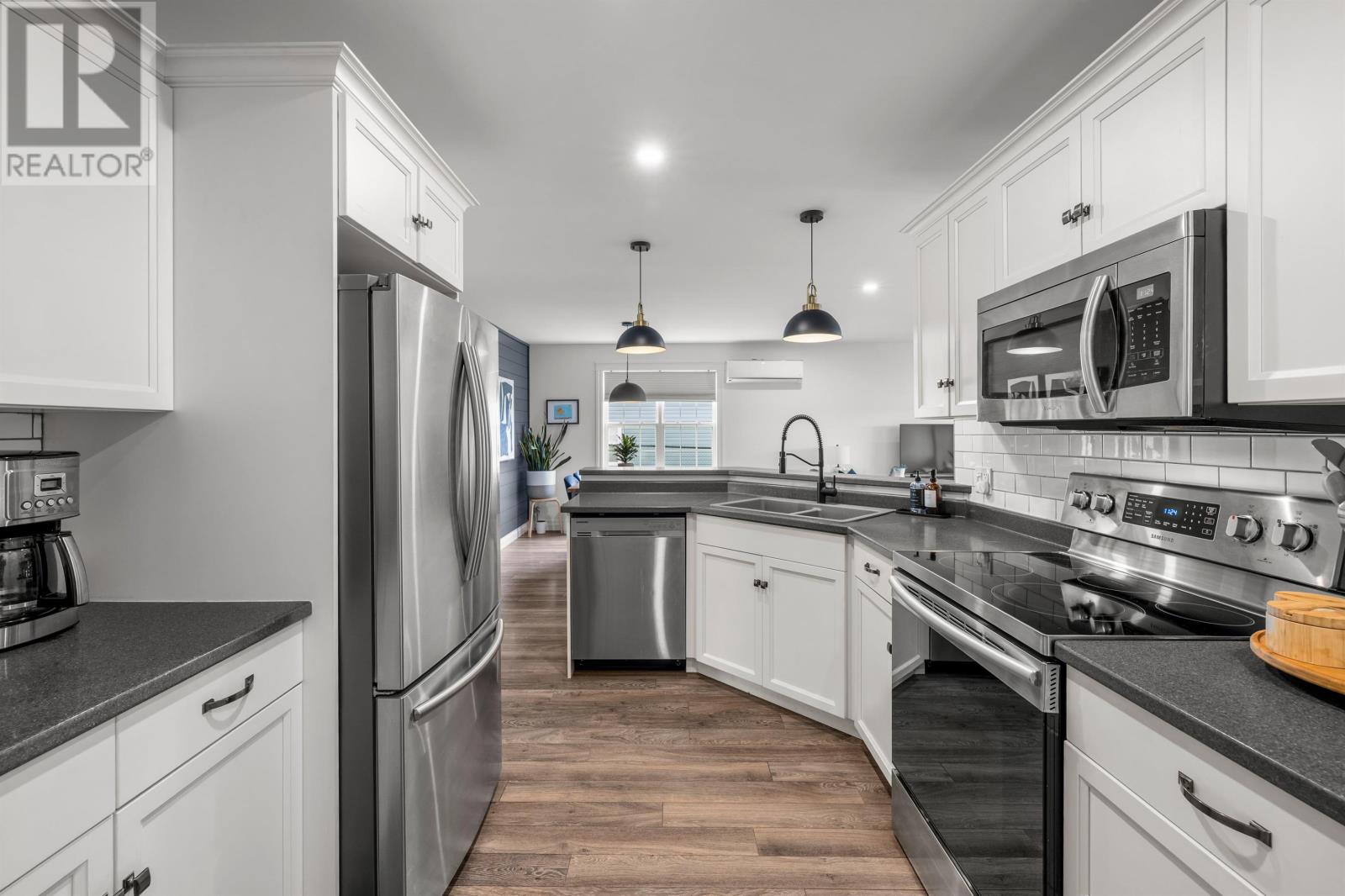95 Mercedes Drive - Image 8