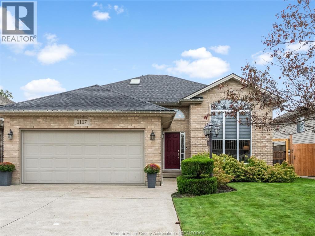 1117 MONARCH MEADOWS Drive, Lakeshore, Ontario, N8L0W5, Lakeshore, Ontario — photo 2 of 5