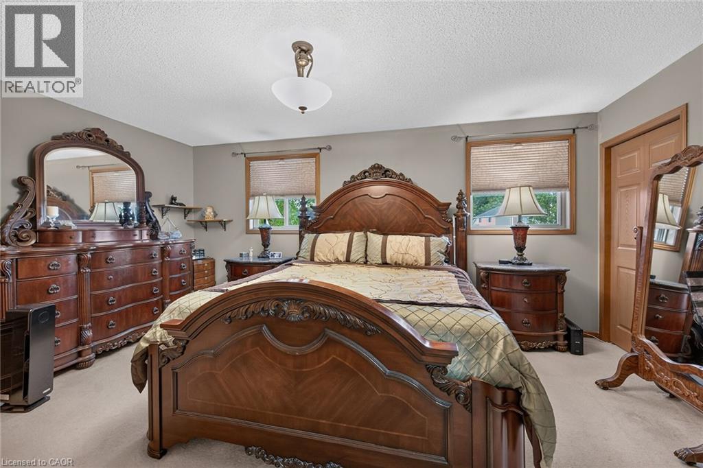 84 JAMIESON Drive - Image 31