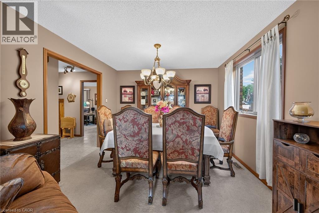 84 JAMIESON Drive - Image 12