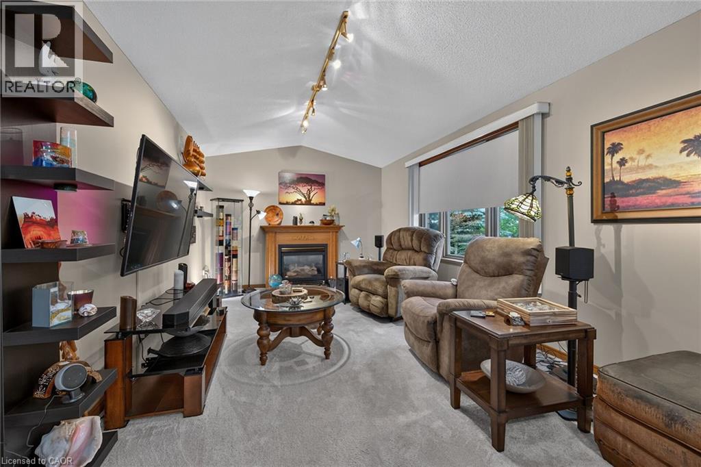84 JAMIESON Drive - Image 23
