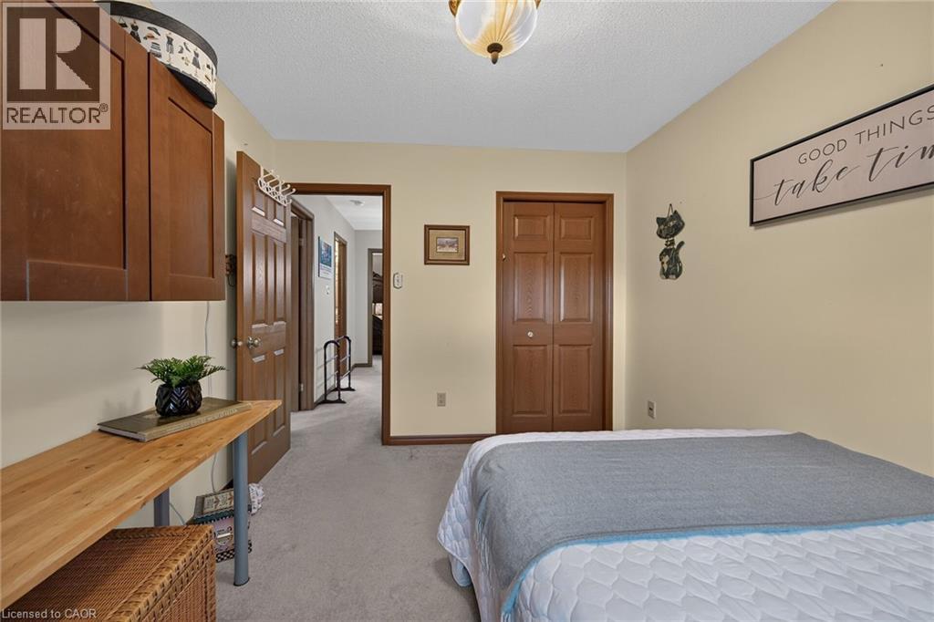 84 JAMIESON Drive - Image 41