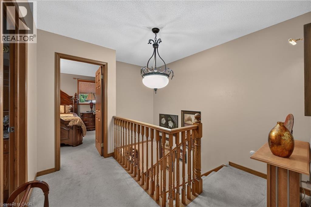 84 JAMIESON Drive - Image 42
