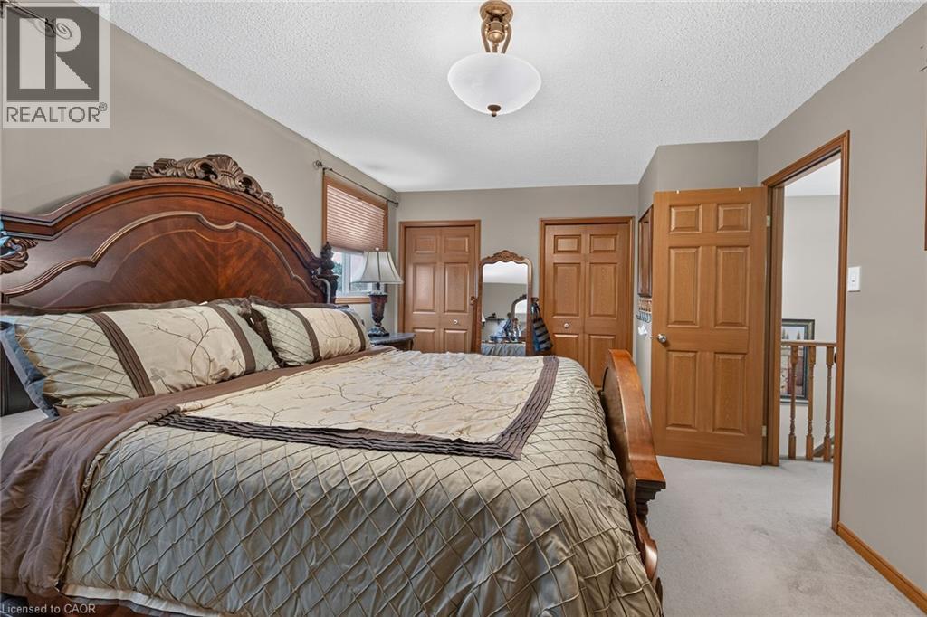 84 JAMIESON Drive - Image 33