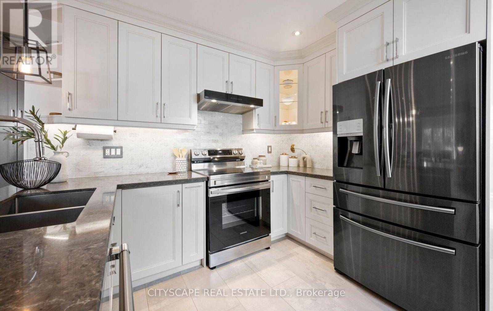 48 GOLFVIEW AVENUE - 11
