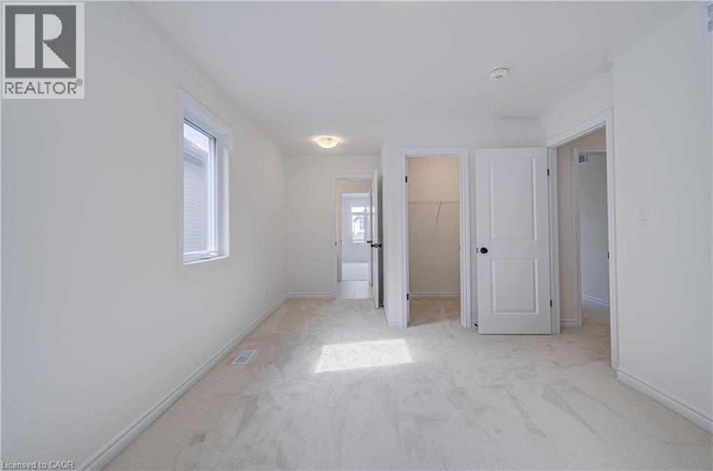 10 MUNN Crescent - 28