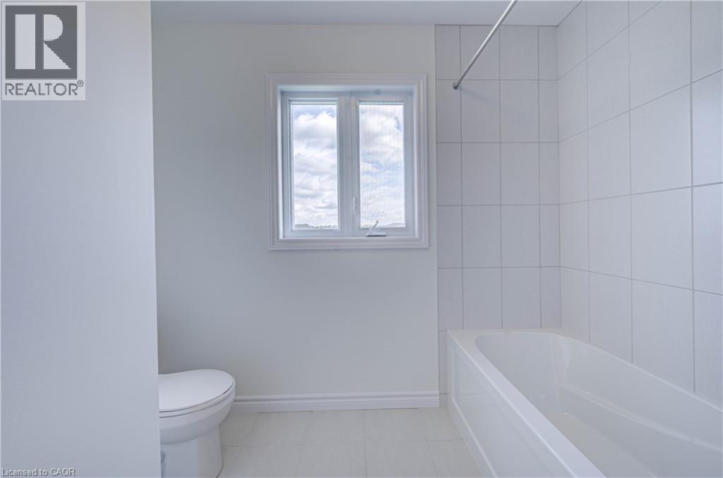 10 MUNN Crescent - 23