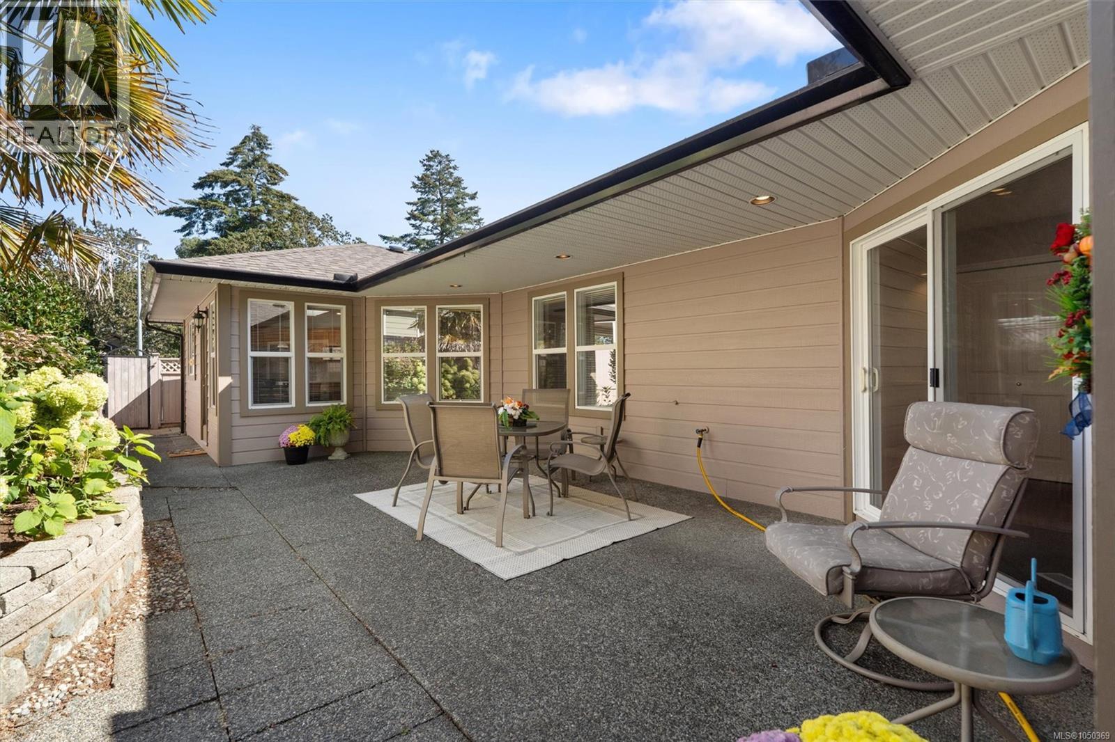 3370 Passage Way - 23