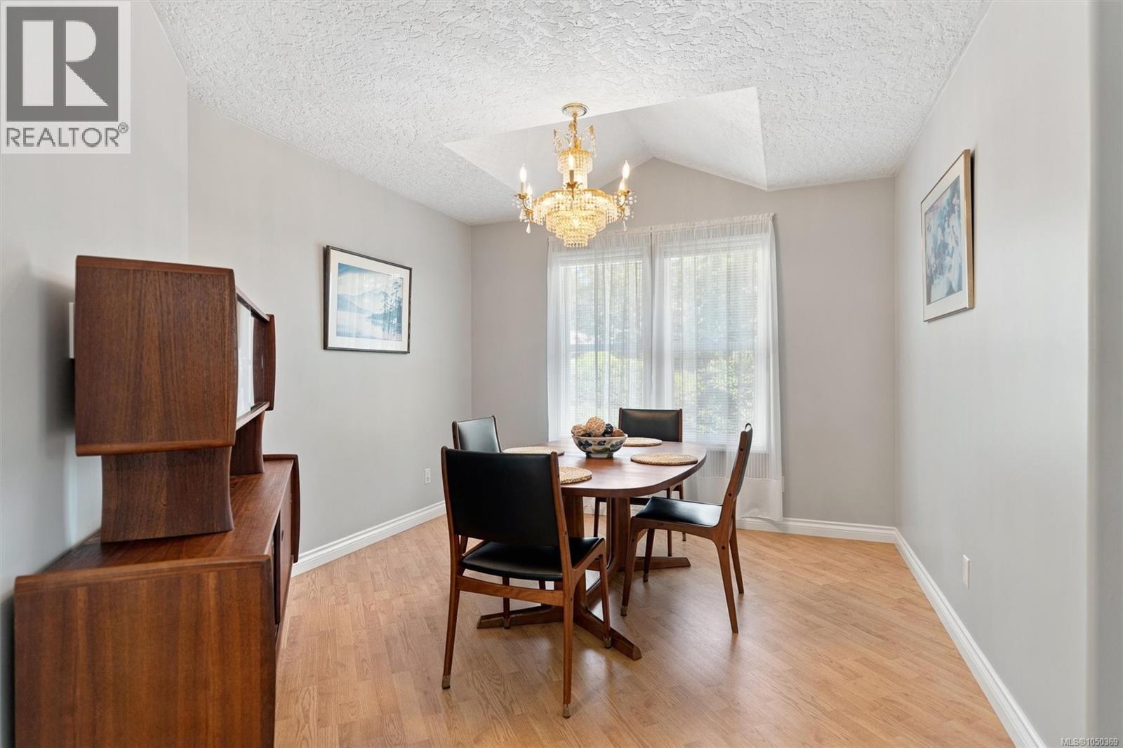 3370 Passage Way - 9