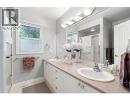 3370 Passage Way, Colwood, BC V9C1W3 Photo 15
