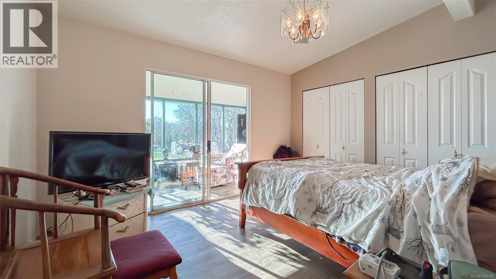 1899 John Rd - 56
