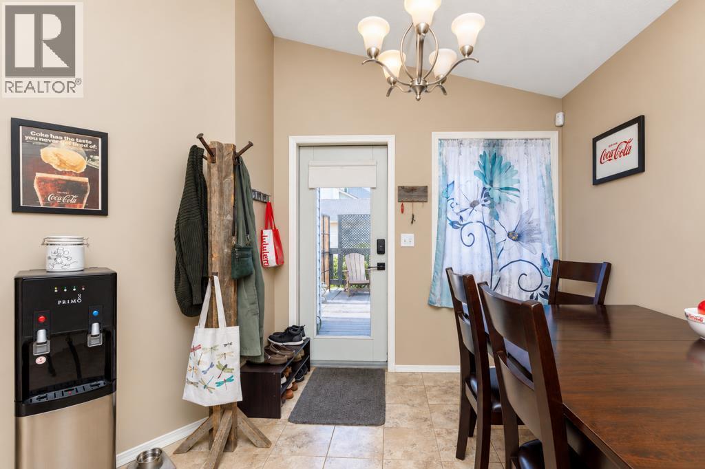 Listing photo – 8 Daines Avenue, Red Deer