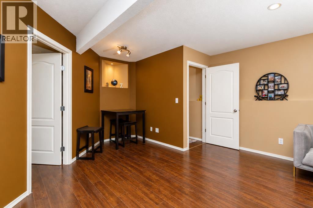 Listing photo – 8 Daines Avenue, Red Deer