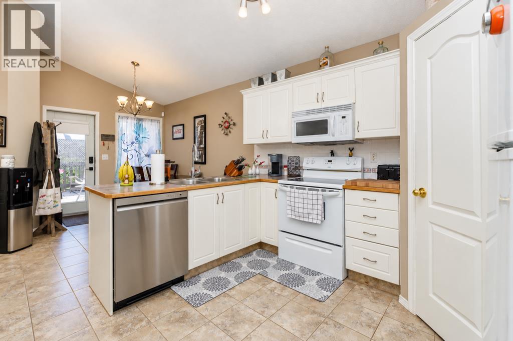 Listing photo – 8 Daines Avenue, Red Deer