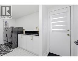 Bedroom - 76 Beaconsfield Way Nw, Calgary, AB T3K1X1 Photo 19