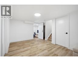76 Beaconsfield Way Nw, Calgary, AB T3K1X1 Photo 36