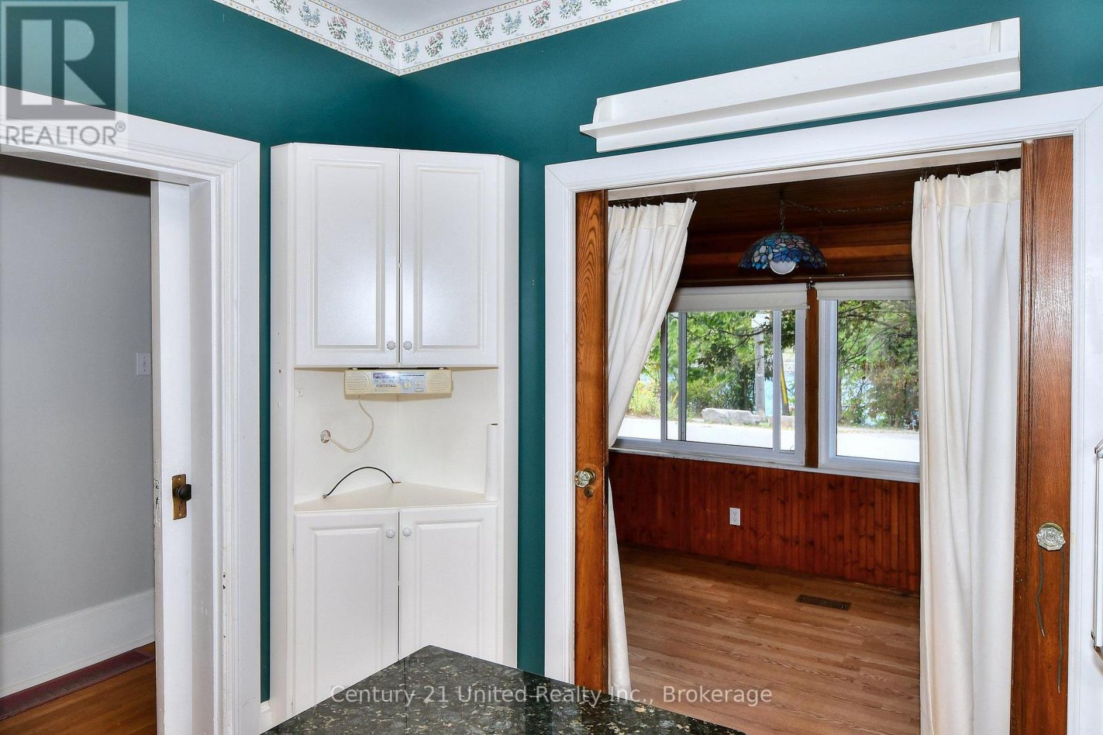 136 WATER STREET - 12