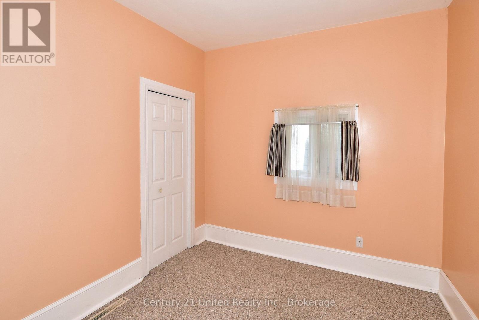 136 WATER STREET - 17