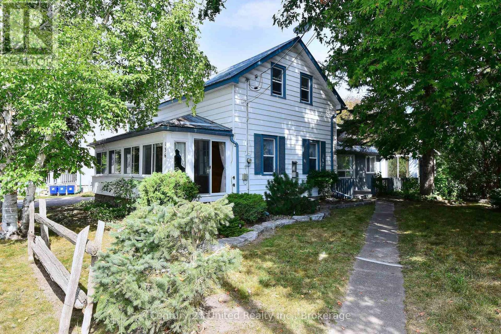 136 Water Street, Selwyn, Ontario, K0L2H0, Selwyn, Ontario — photo 2 of 5