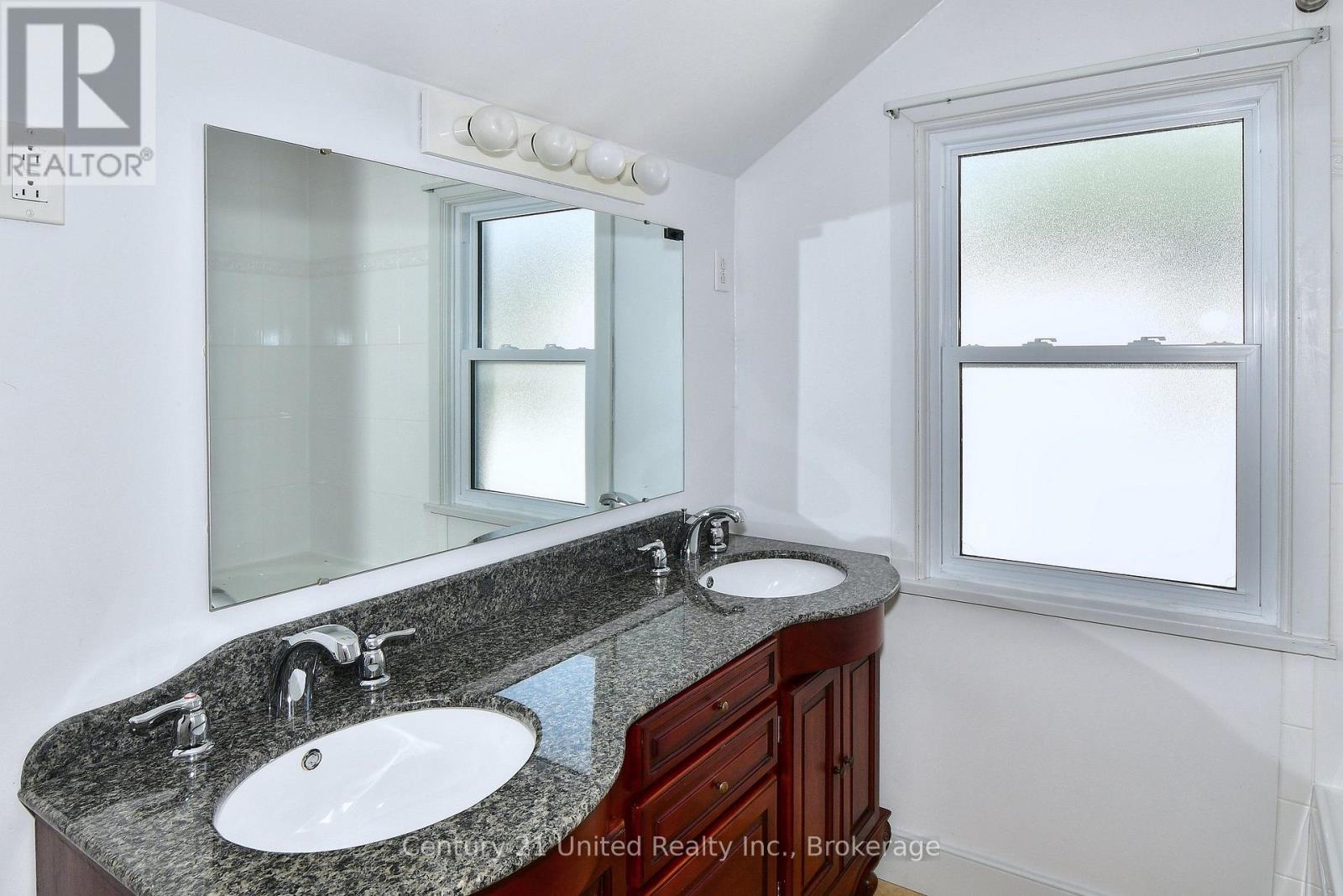 136 WATER STREET - 26